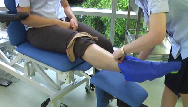 M3V05 Application of close-toe stocking 